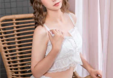 吃瓜网即时：深夜录音中，那句“今晚陪我”悄然传出，引发热议